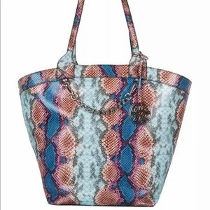 Circus by Sam Edelman Canyon Chain Tote